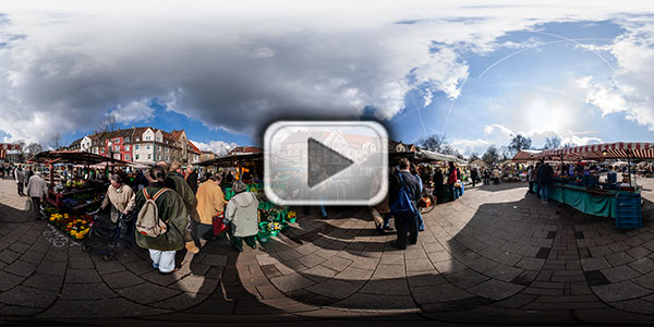 Vorschaubild zum Panorama Wochenmarkt in Essen Frohnhausen
