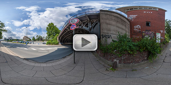 Vorschaubild zum Panorama Eisenbahnbrücke Segerothstraße
